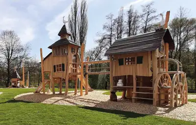 SPIELART : STRUCTURE DE JEUX MOULIN MILLEN, ref A251